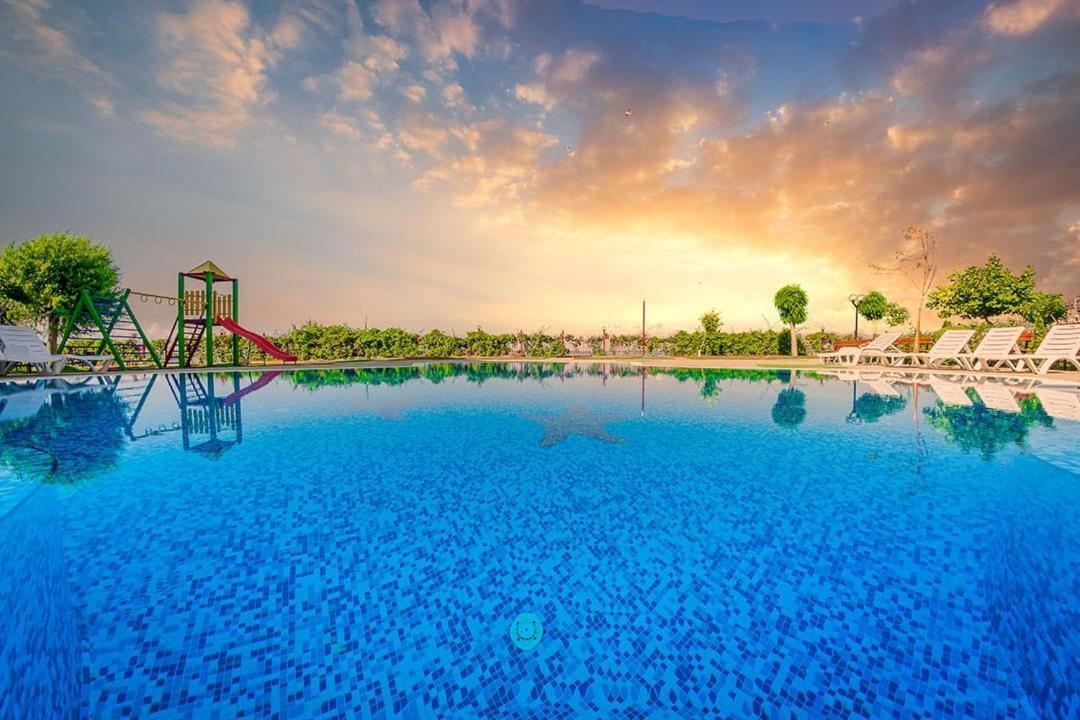 Ferienunterkunft Strandnaehe Mit Pools * Σάνι Μπιτς